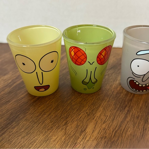 2019 Rick And Morty 2oz Mini-Glass Glassware Set 4 Shot Glasses Adult Swim READ - Picture 4 of 6